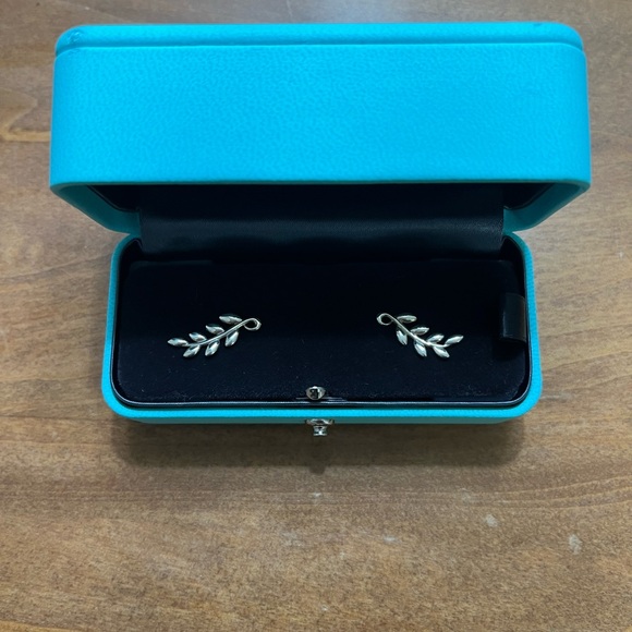 Tiffany Paloma Picasso Olive Leaf Silver Climber Earrings